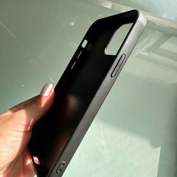 black faux snakeskin leather iPhone 12 Pro case - Picture 4 of 5